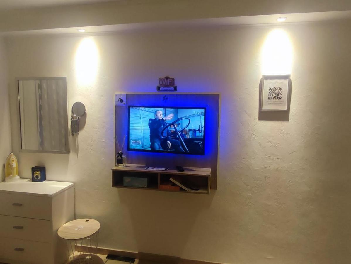 Hebergement Au Bercail Beaumont-sur-Sarthe Dış mekan fotoğraf