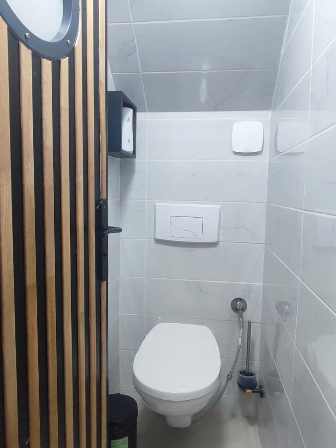 Hebergement Au Bercail Beaumont-sur-Sarthe Dış mekan fotoğraf